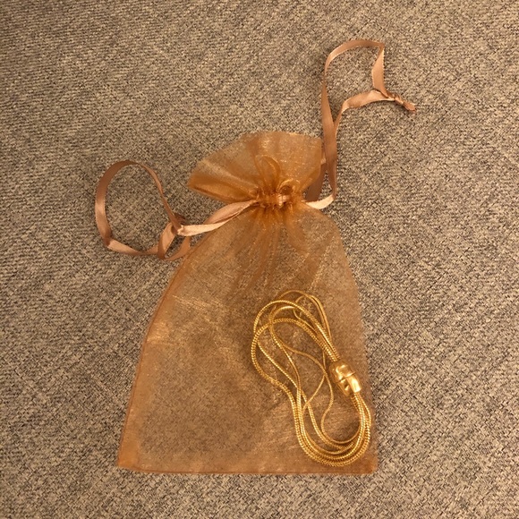 Five chain bracelet with strong magnetic closure - Picture 2 of 3